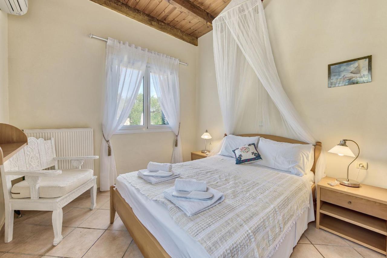 Olivegrove Villa - Nestled In Olive Trees With Private Pool, By Zantewize 트라가키온 외부 사진