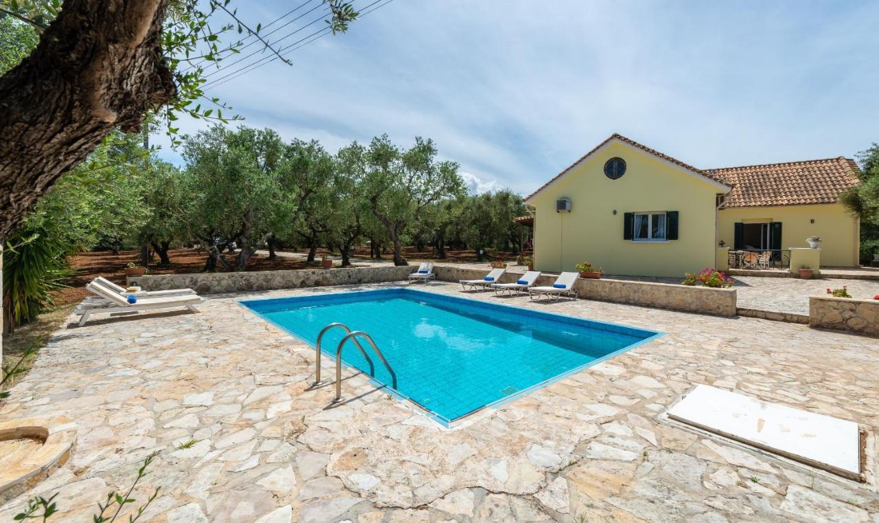 Olivegrove Villa - Nestled In Olive Trees With Private Pool, By Zantewize 트라가키온 외부 사진